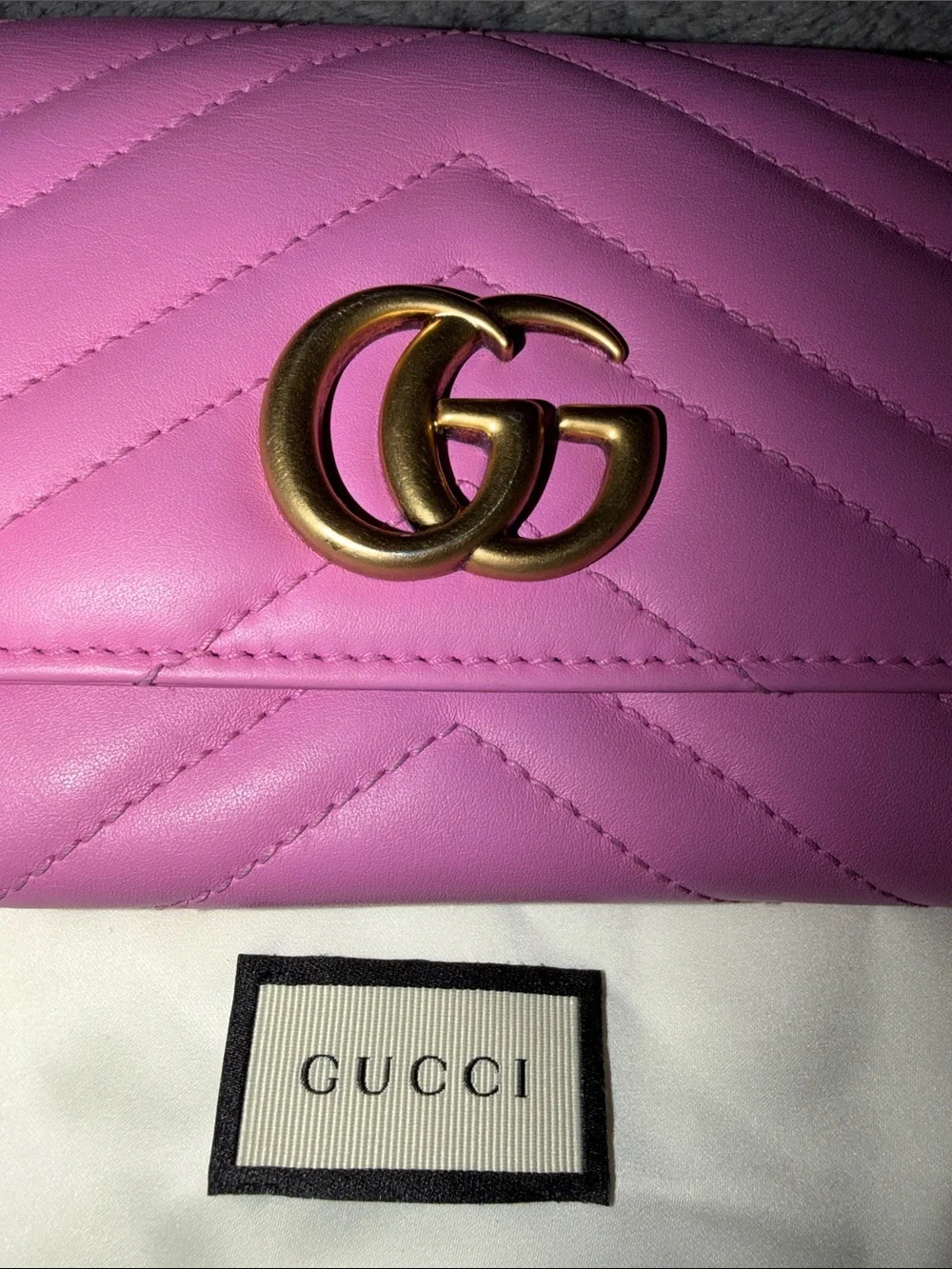 Gucci continental wallet